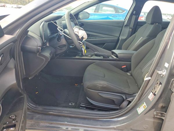 2026 HYUNDAI ELANTRA — DENT