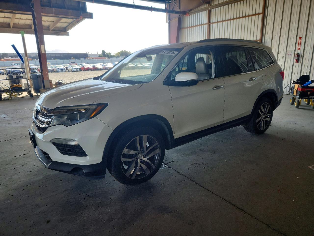 2017 HONDA PILOT TOURING — Front 3/4
