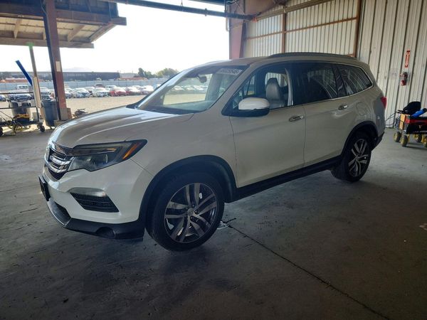 2017 HONDA PILOT TOURING — Front 3/4