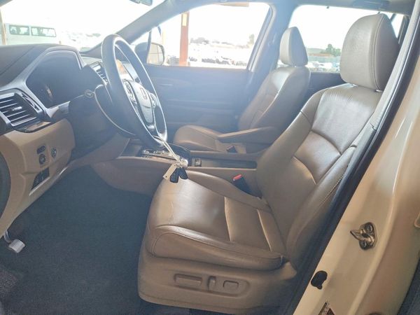 2017 HONDA PILOT TOURING — DENT