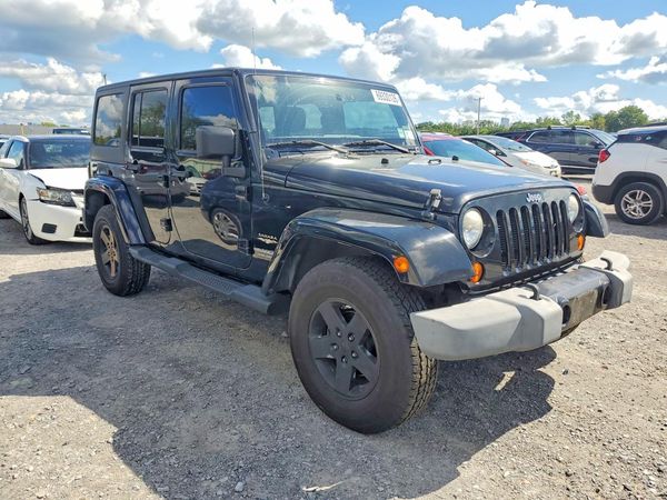 2012 JEEP WRANGLER Sahara — Passenger 3/4