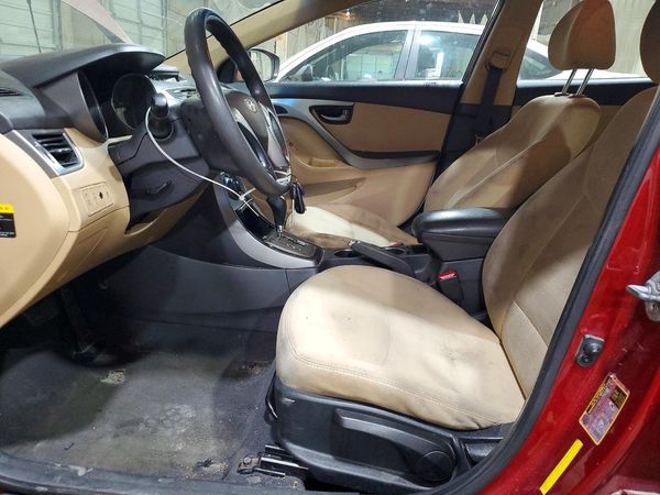 2013 HYUNDAI ELANTRA — DENT