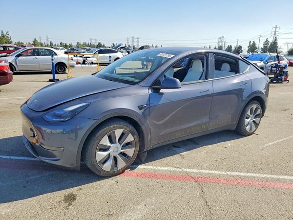 2023 TESLA MODEL Y — DSFA — Front 3/4