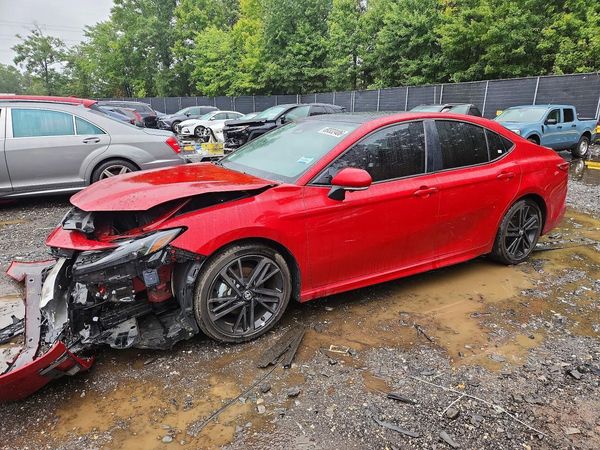 2025 TOYOTA CAMRY — DSFA — Front 3/4
