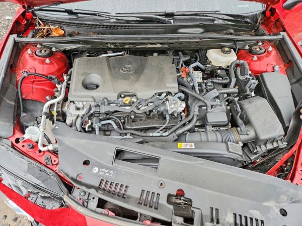 2025 TOYOTA CAMRY — Engine bay
