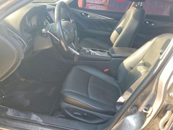 2015 INFINITI Q50 — DENT