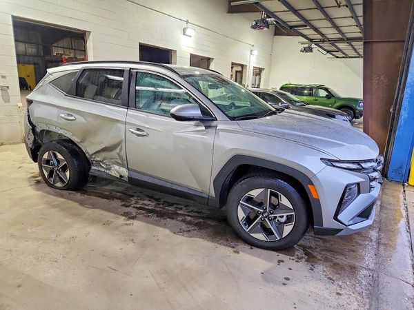 2026 HYUNDAI TUCSON — Passenger 3/4