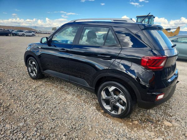 2025 HYUNDAI VENUE SEL, Limited — DSRA