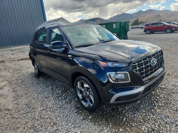 2025 HYUNDAI VENUE SEL, Limited — Passenger 3/4