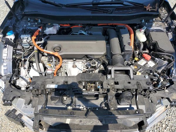 2026 HONDA CR-V — Engine bay