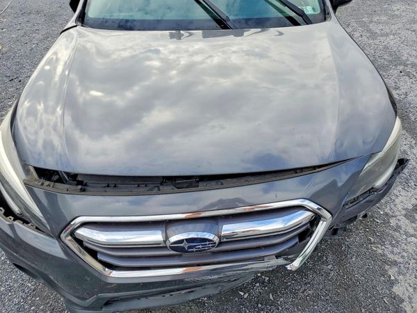 2019 SUBARU OUTBACK — Engine bay