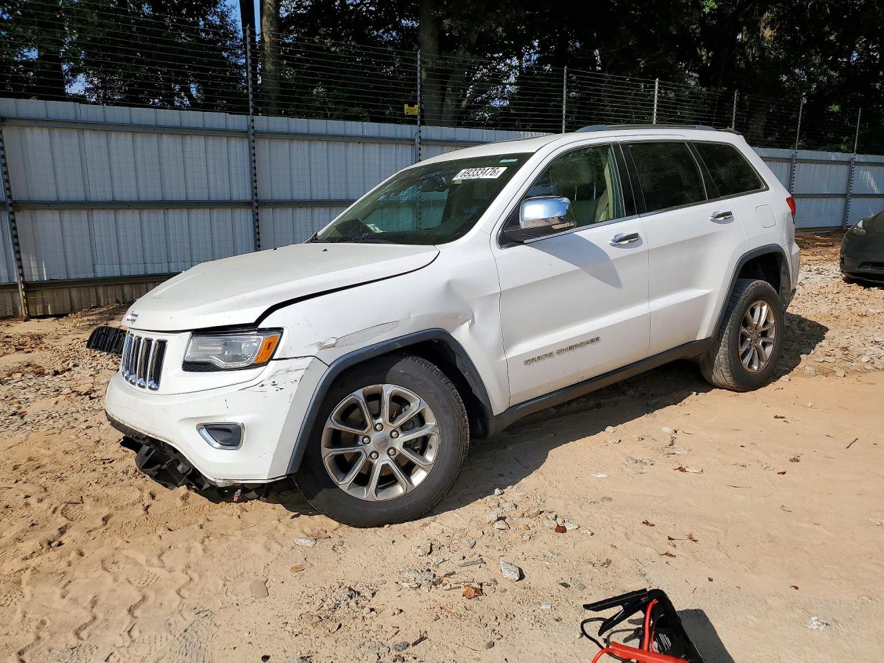 2015 JEEP CHEROKEE Limited — Front 3/4