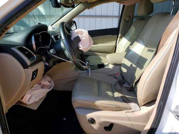 2015 JEEP CHEROKEE Limited — DENT