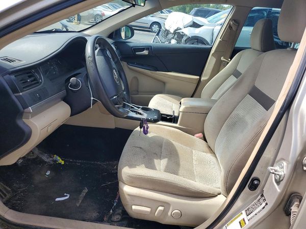 2013 TOYOTA CAMRY — DENT