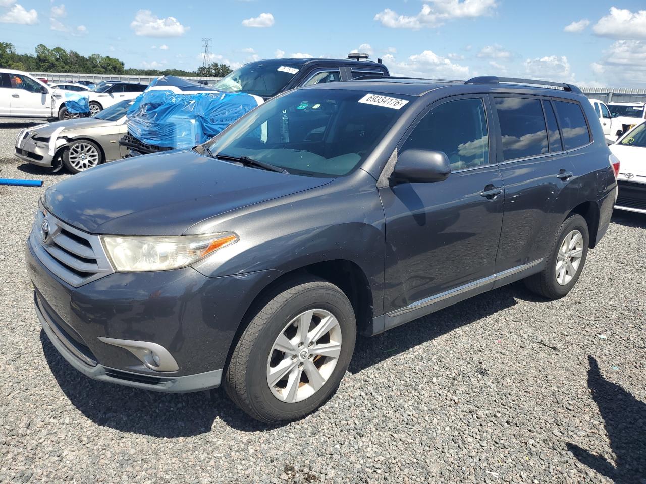 2012 TOYOTA HIGHLANDER Base/Hybrid — Front 3/4