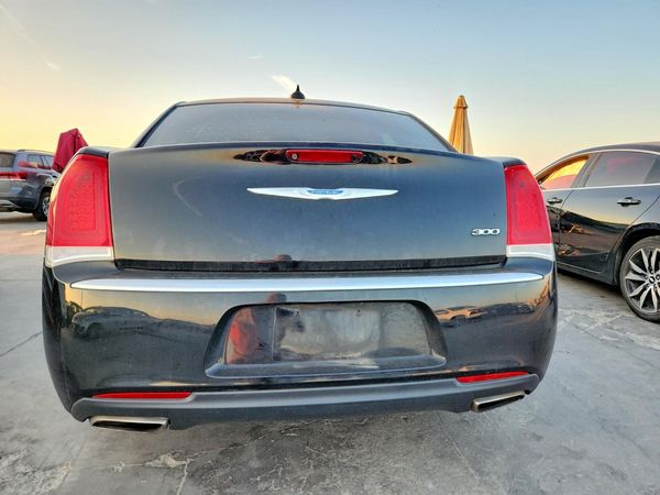 2019 CHRYSLER 300 — DIRR
