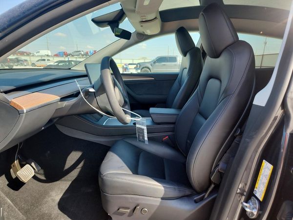 2025 TESLA MODEL Y — DENT