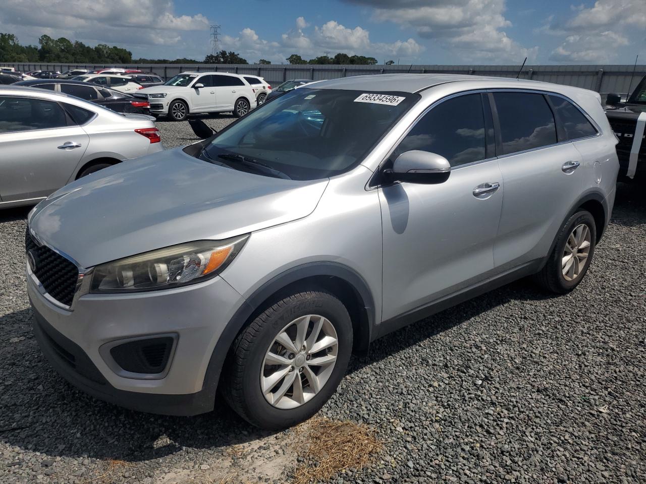 2017 KIA SORENTO — Front 3/4