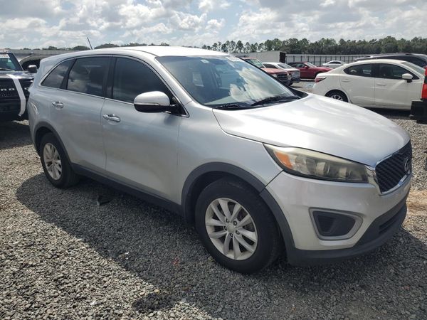 2017 KIA SORENTO — Passenger 3/4