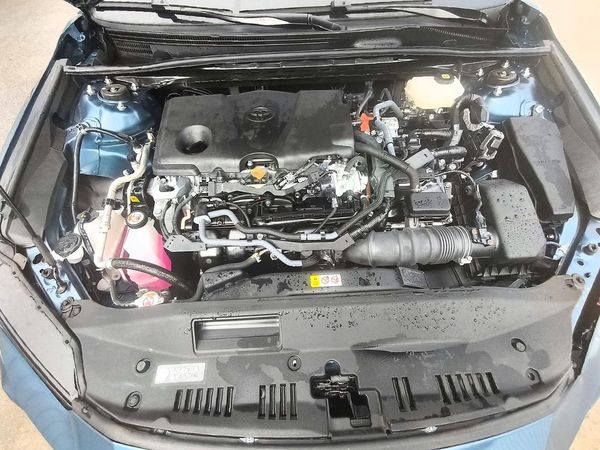 2026 TOYOTA CAMRY — Engine bay