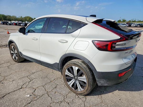 2023 VOLVO C40 Plus Dark — DSRA