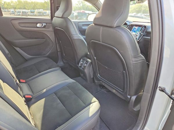 2023 VOLVO C40 Plus Dark — PSRS