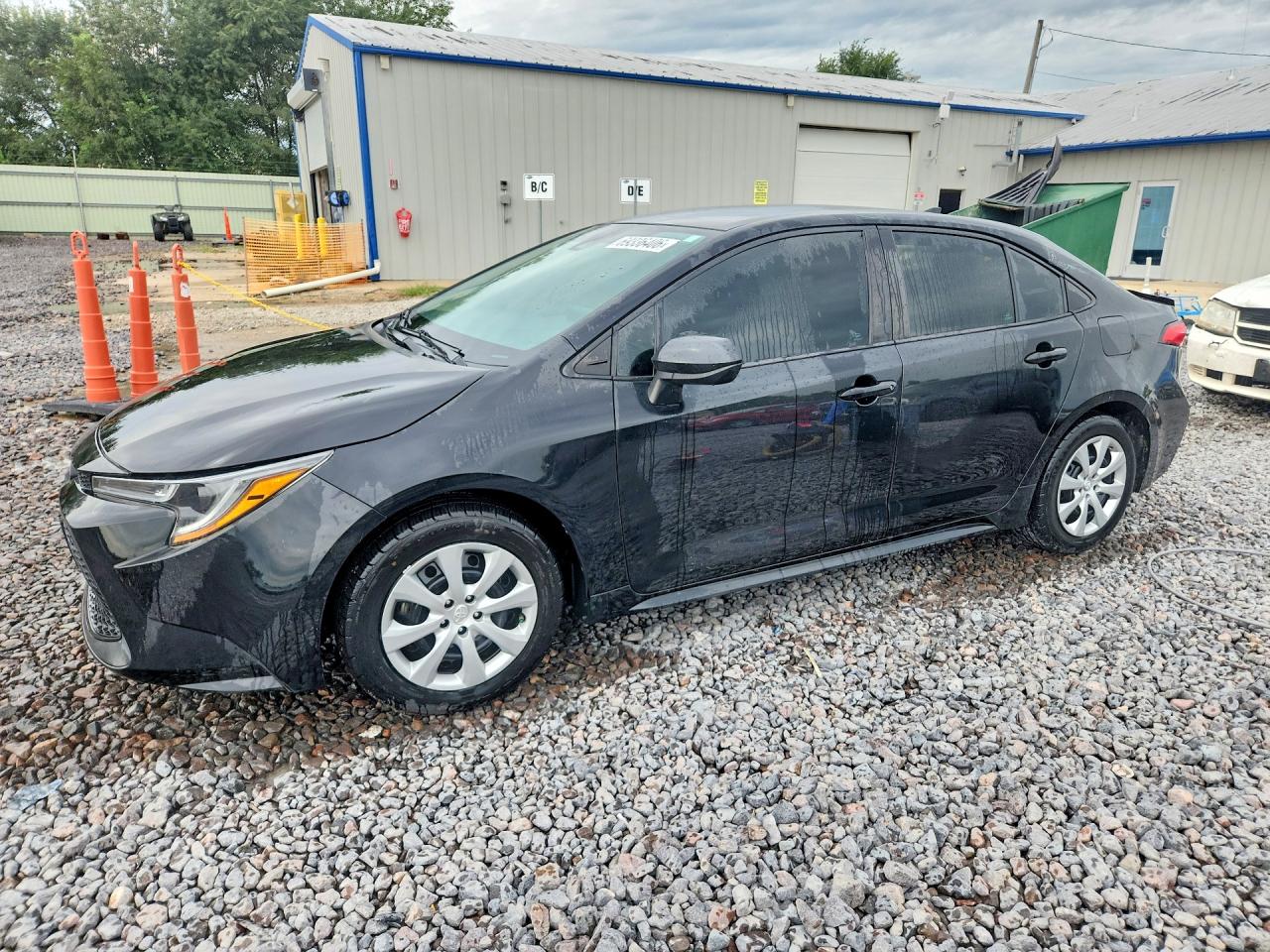 2021 TOYOTA COROLLA — Front 3/4