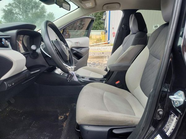 2021 TOYOTA COROLLA — DENT