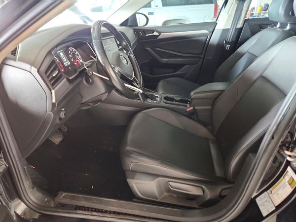 2019 VOLKSWAGEN JETTA — DENT