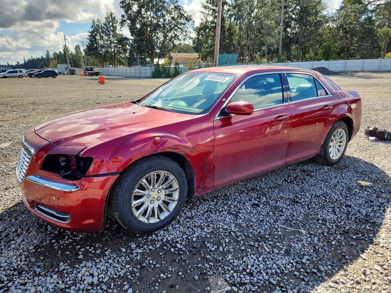2014 CHRYSLER 300 — Front 3/4