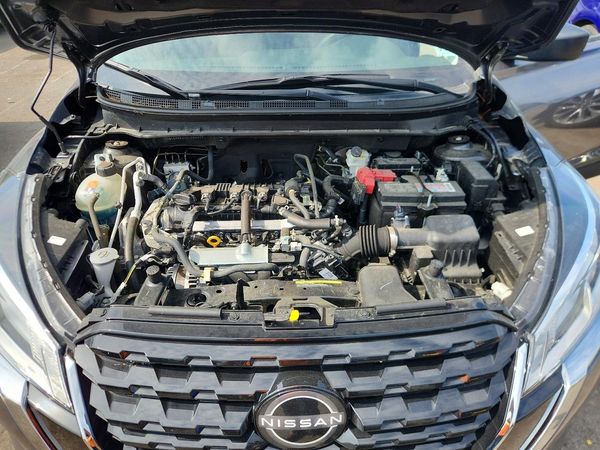 2023 NISSAN KICKS S — Engine bay