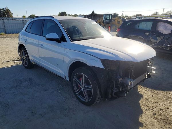 2024 AUDI Q5 E — Passenger 3/4