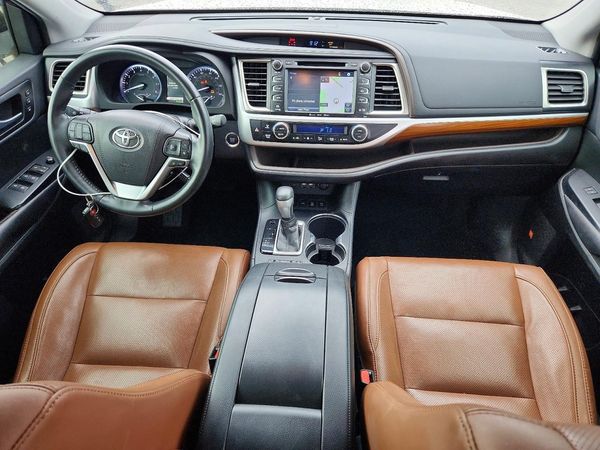 2019 TOYOTA HIGHLANDER — CKPT