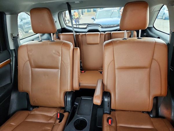 2019 TOYOTA HIGHLANDER — SUVN