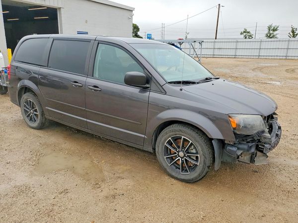 2015 DODGE GRAND CARAVAN — Passenger 3/4