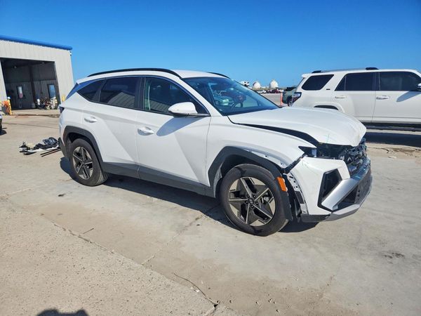 2026 HYUNDAI TUCSON — Passenger 3/4