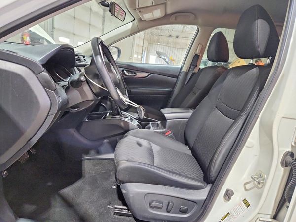 2018 NISSAN ROGUE — DENT