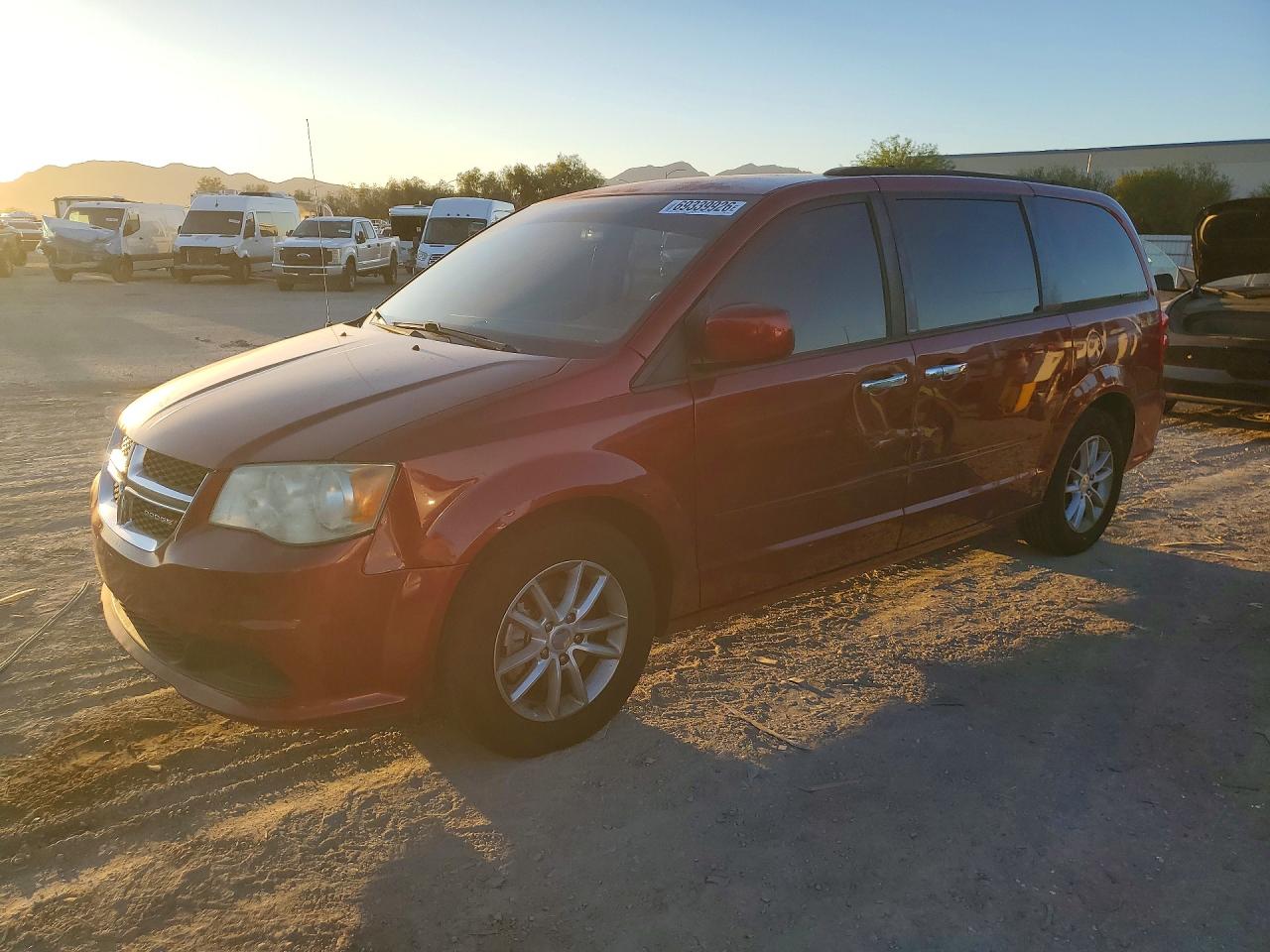 2014 DODGE GRAND CARAVAN SXT — Front 3/4