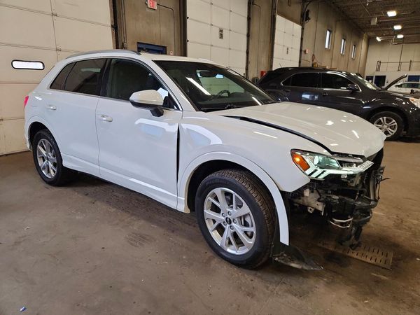 2023 AUDI Q3 — Passenger 3/4