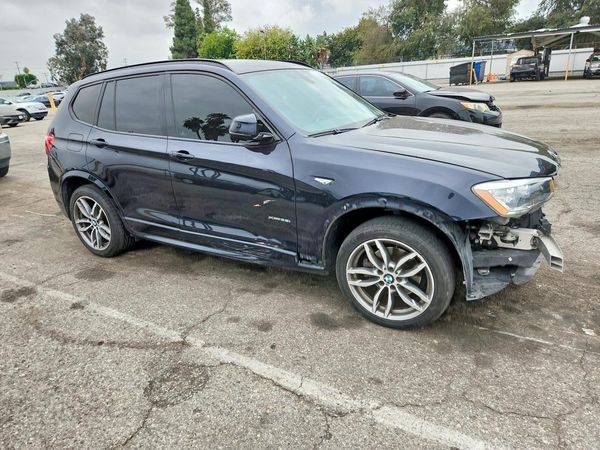 2017 BMW X3 xDrive28i — Passenger 3/4