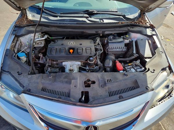 2015 ACURA ILX — Engine bay