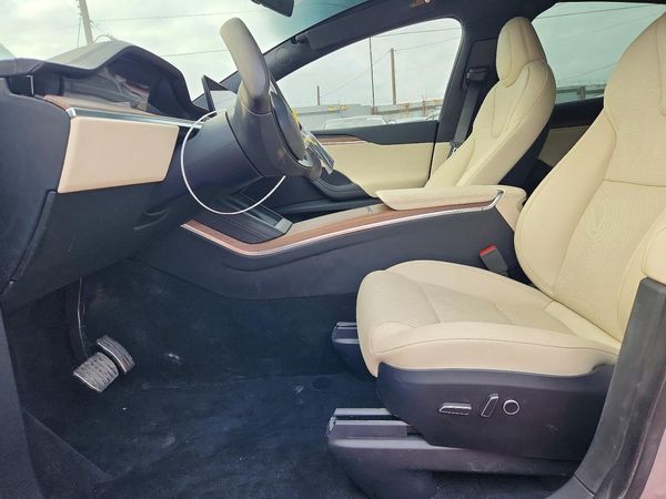 2025 TESLA MODEL X