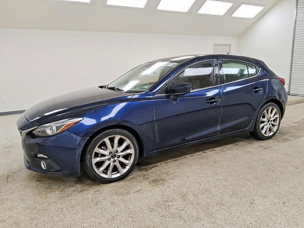 2016 MAZDA 3 SE — Front 3/4