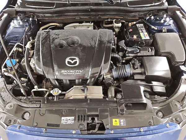 2016 MAZDA 3 SE — Engine bay