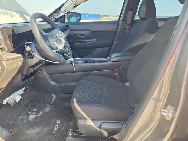 2026 NISSAN KICKS — DENT