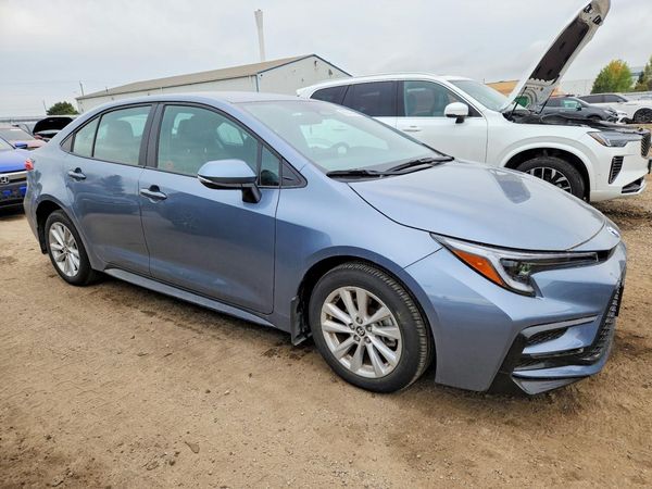 2026 TOYOTA COROLLA — Passenger 3/4