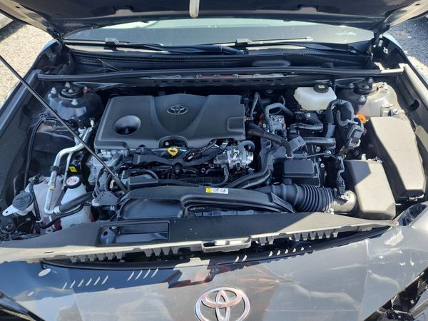 2025 TOYOTA CAMRY — Engine bay