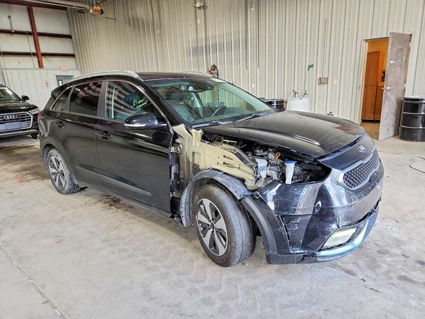 2019 KIA NIRO — Passenger 3/4