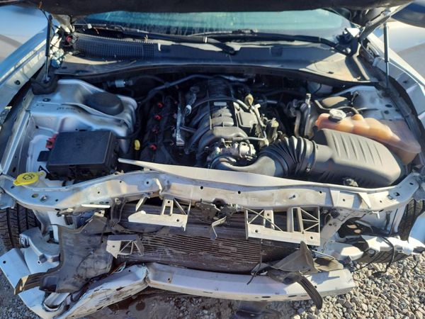 2016 DODGE CHARGER Police — Engine bay