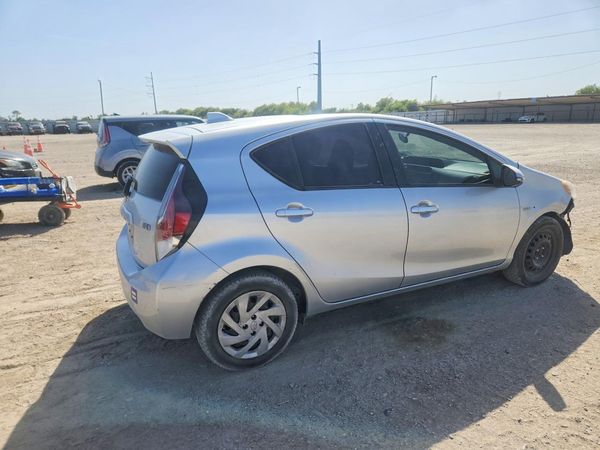 2015 TOYOTA PRIUS